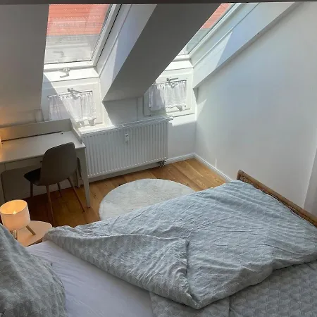 Fffina - Family & Friends - Parking Included Graz