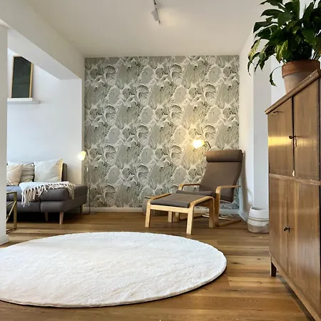 Fffina - Family & Friends - Parking Included Graz